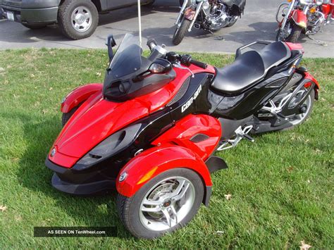 Here you can find such useful information as the fuel capacity, weight, driven wheels, transmission type, and others data according to all known model trims. 2009 Can Am Spyder Roadster Gs Sport
