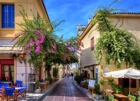 6 Reasons Plaka Is The Best Neighborhood For First Timers In Athens