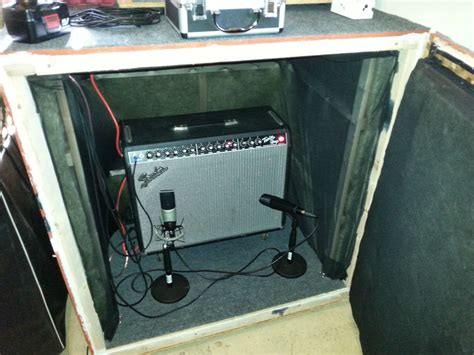 Before we get into specifics, the first thing you need to decide upon is what kind of cabinet you want to build. DIY Guitar Amp Isolation Cabinet Build - Imgur | Recording ...