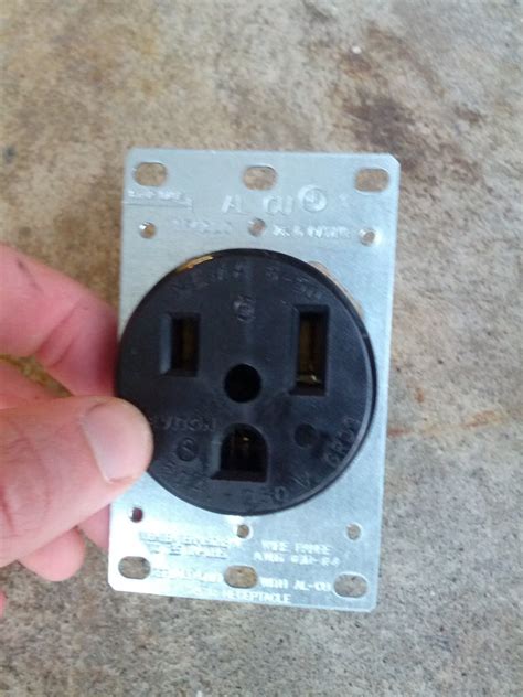 How To Wire A 240v Ac Outlet Instructables