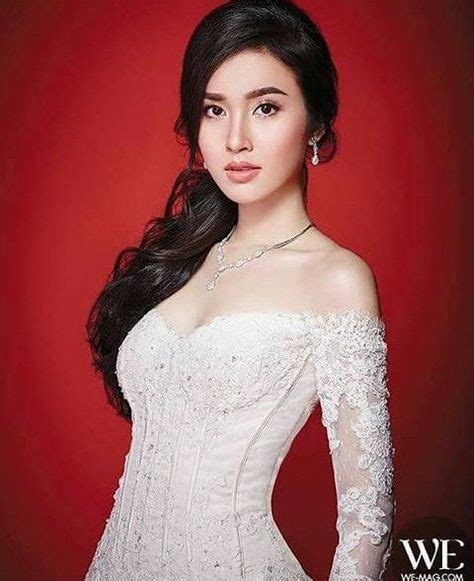 Omg Poy Teechada With A Wedding Dress Thai Actress Glamour Female