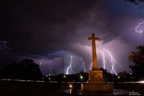 Extraordinary Shot Of The Insane Lightning Storm In Adelaide Last Night