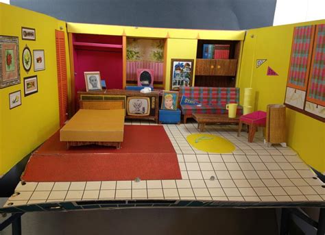 Lot Vintage 1962 Cardboard Barbie Dream House With Furniture