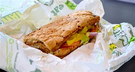 10 Of The Healthiest Sandwiches You Can Order At Subway Egreenews