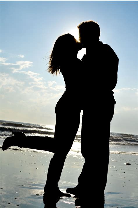 Beach Kiss Human Silhouette Kiss Beach Wedding Art Valentines Day Weddings The Beach