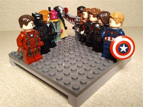 Captain america (steve rogers) and. Whose side are you on? (Captain America: Civil War : lego