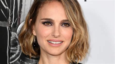 Natalie Portman Calls Out Article For Speculating She Is Pregnant