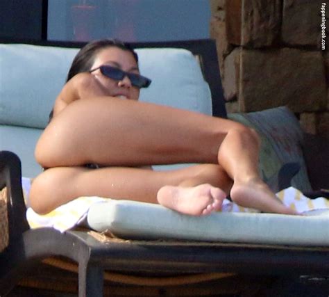 Kourtney Kardashian Nude The Fappening Photo Fappeningbook