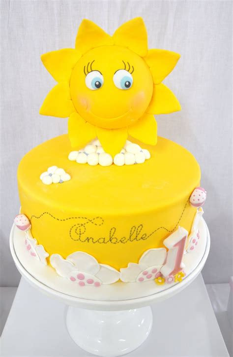 I pretty much start dreaming up ideas for first birthdays from the moment they start crawling. sunshine cake | soi•rées | Pinterest | Sunshine cake ...