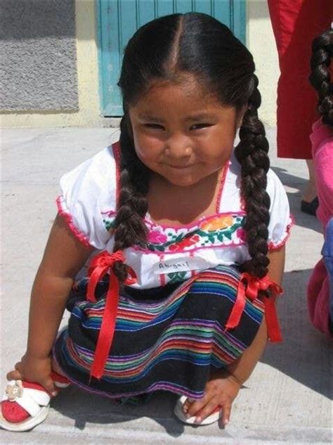 Una Belleza Chiquita Niña Mexicana Niños Indigenas Cultura Mexicana