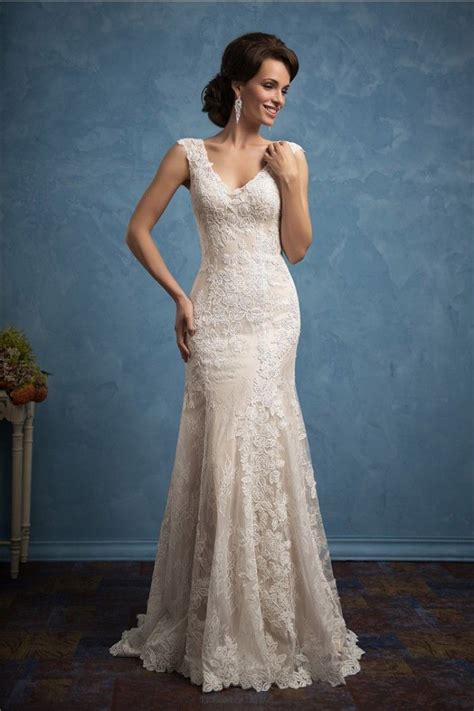 2020 popular 1 trends in weddings & events, mother & kids, women's clothing with cap sleeve short wedding dress and 1. Fantastic Sheath V Neck Cap Sleeve Champagne Satin Lace ...