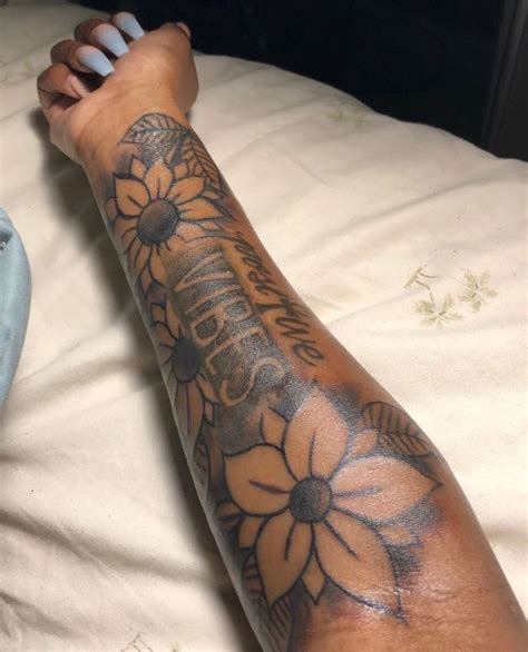 Pin By 𝐝𝐞𝐬𝐬𝐲 On ιикк In 2020 Black Girls With Tattoos Tattoos