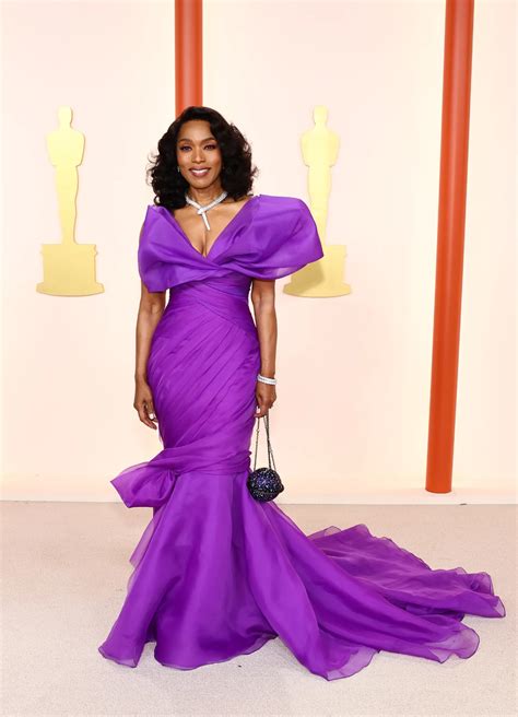 Angela Bassett Wore ‘the Color Of Royalty To The 2023 Oscars Glamour