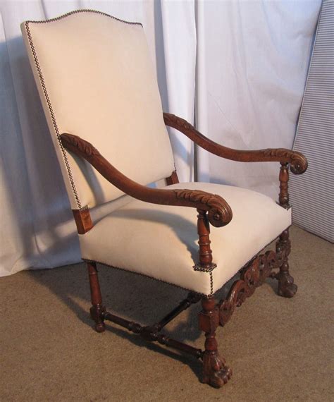 Large Victorian Carved Walnut And Leather Arm Chair Antiques Atlas