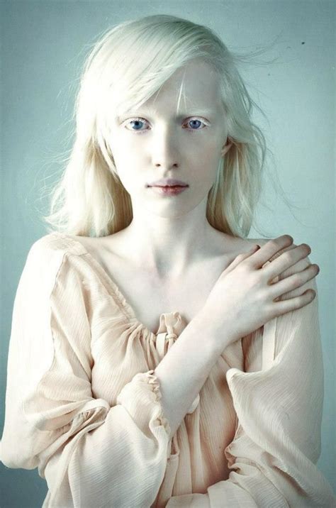Pin De Alexander Zurita Em Nastya Kumarova Modelo Albino Retratos Criativos Elric De Melnibon