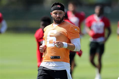 Fans Loving Baker Mayfield S Trash Talk To Former Georgia Football Star The Spun What S