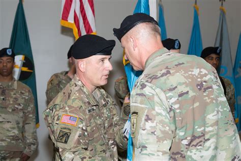 Inscom Welcomes Maj Gen Gary W Johnston As The New Commanding