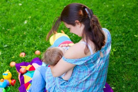 Breastfeeding In Public Laws And Tips For Nursing Mothers