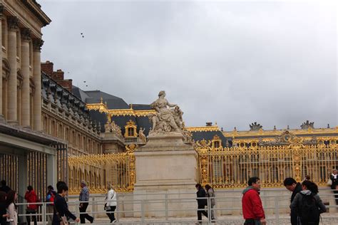 Versailles Journey Around The Globe