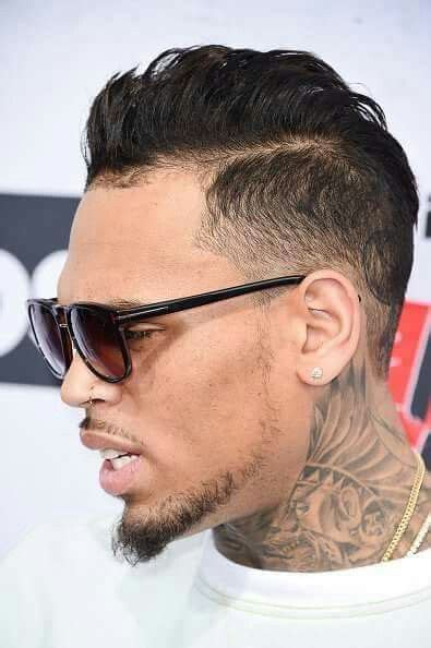 view chris brown hairstyle 2021 all in here