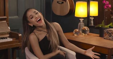 Watch Ariana Grande Hilariously Lip Sync A Convo With Jimmy Fallon