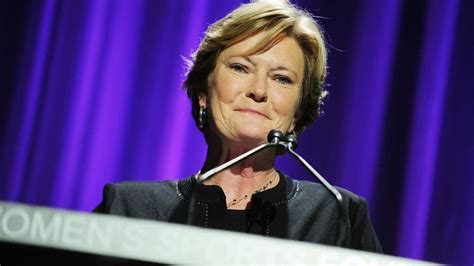 Basketball coach Pat Summitt steps aside | MPR News