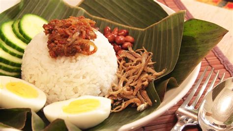 With that being said, even with the rising cost of living in klang valley well, these 9 places in klang valley are where you should go the next time you've only got rm5 to spare perhaps that is the reason why this stall is always packed with people. Top 10 Nasi Lemak in Klang Valley | TallyPress