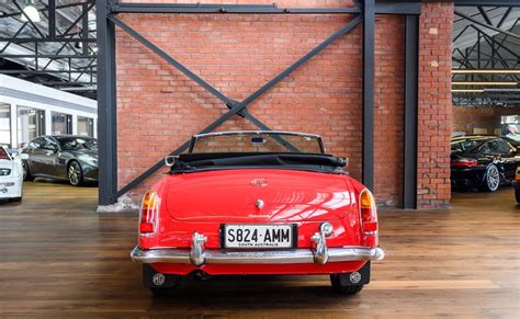 1963 Mgb Mk1 Roadster Richmonds Classic And Prestige Cars Storage