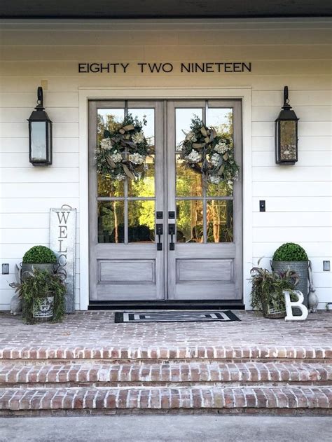 12 Farmhouse Exterior Ideas That Are The Definition Of Rustic Chic In 2020 House Numbers Farm