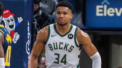 Bucks Giannis Antetokounmpo Took Major Step In Record Books Vs Pacers Yardbarker