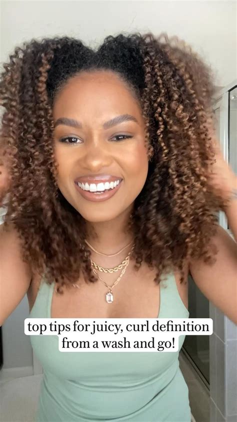 Top Tips For Juicy Curl Definition From A Wash And Go Hair