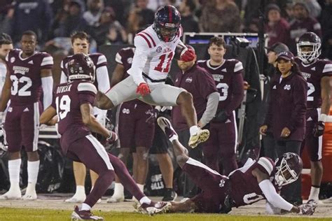 Ole Miss Defeats Mississippi State In 2021 Egg Bowl 977 The Beat Of