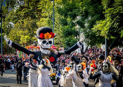 Como é Comemorado O Dia Dos Mortos No México Coroas Para Velório