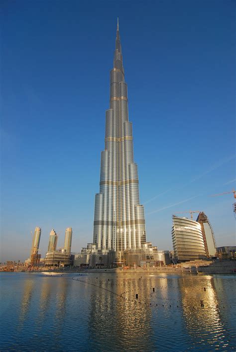 Burj Khalifa Arabic Guy