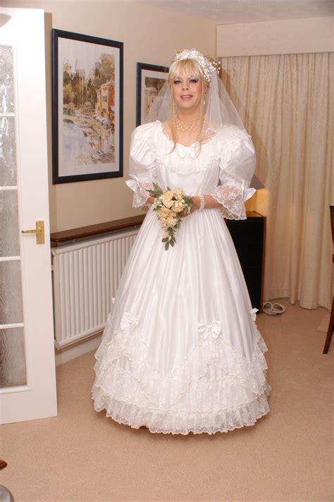 Fit And Flare Wedding Dress Brides Wedding Dress Wedding Dress