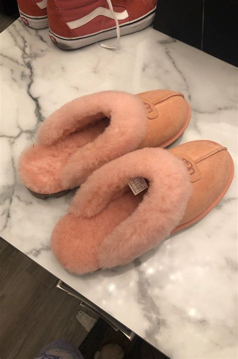 Light Pink Size 11 Ugh Slipper Brand New Never Worn Slippers Furry