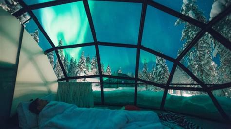 Glass Igloos Winter Resorts Fort Mcmurray Chases Lucrative Aurora