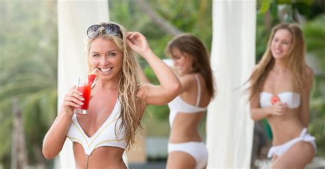 Tinder Launches Spring Break Mode To Promote Vacation Hookups Maxim