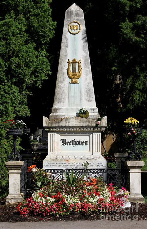 Beethovens Grave In The Cemetery Of The Musicians In Vienna Aus