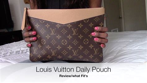 Louis Vuitton Daily Pouch Reviewwhat Fits Youtube