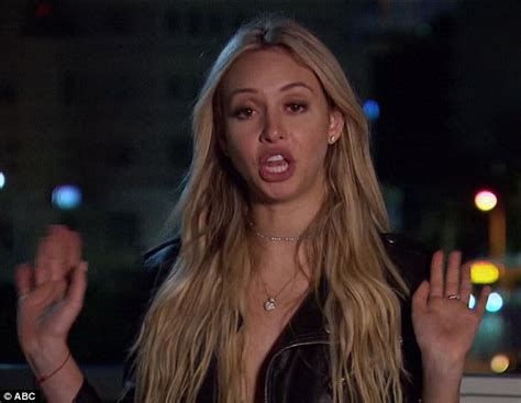 The Bachelor Corinne Olympios Takes Off Bikini Top During Group Date With Nick Viall Daily