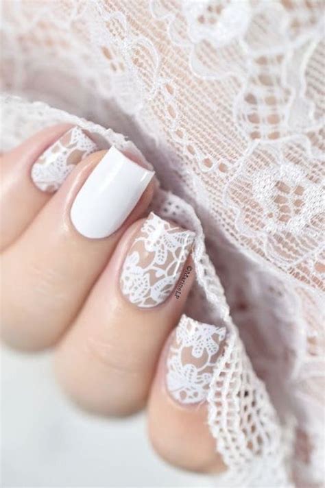 Diseños de uñas decoradas en blanco y negro. Más de 30 diseños de uñas en color blanco, ¿cuál es tu ...