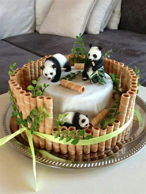 Pin By Daniela Levy On Inspira O Bolos Panda Cakes Creative Cake