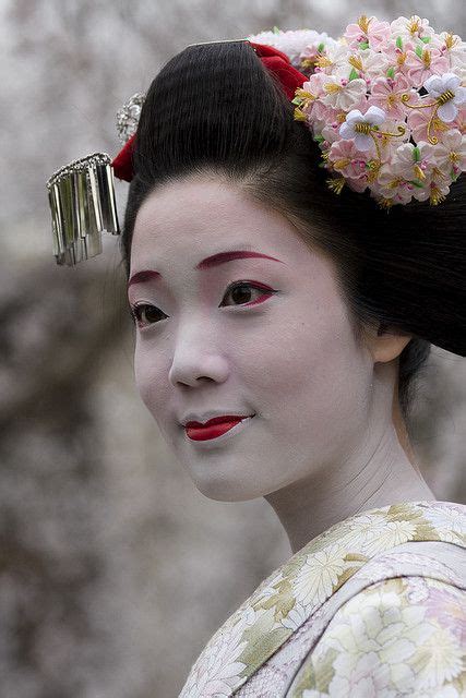 Under Cherry Blossoms 3 Japan Beauty Japanese Beauty Geisha