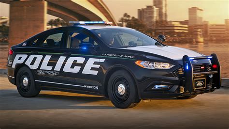 Brownsburg police car decals by tko graphix. Ford : des voitures de Police hybrides taillées pour la ...