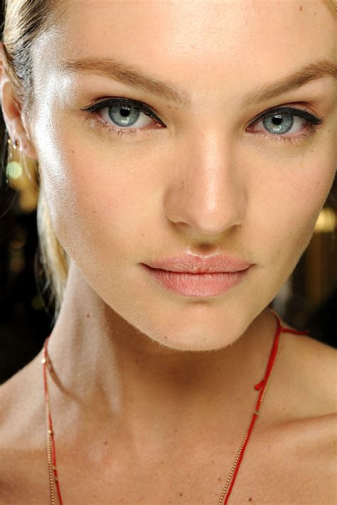 barely there cat eye beauty myth makeup trends candice swanepoel