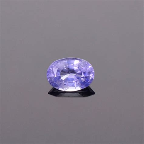 Unique Blue Sapphire Gemstone With Negative Crystal Inclusions 125