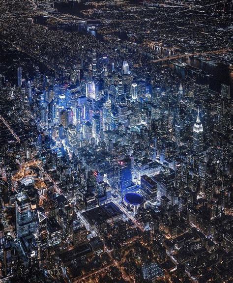 🌎 Earthpix 🌎 Na Instagramu „night Views In New York 🗽 By Beholdingeye