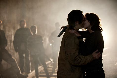 A The Walking Dead Glenn And Maggie Couples Costume Is Easy And Romantic