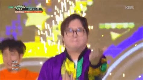 Find everything from funny gifs, reaction gifs, unique gifs and more. 인싸 되는 법 - 유재필(With OL, 김승혜, 감스트) | 2짤 - 이럴땐 ...